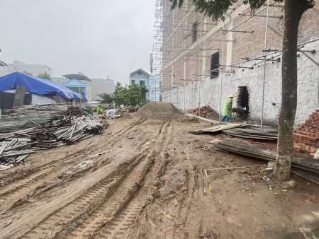 Cần bán ngay đất 120 m2 tại khu TDC Linh Sơn, Thạch Thất, HN, giá 3 tỷ