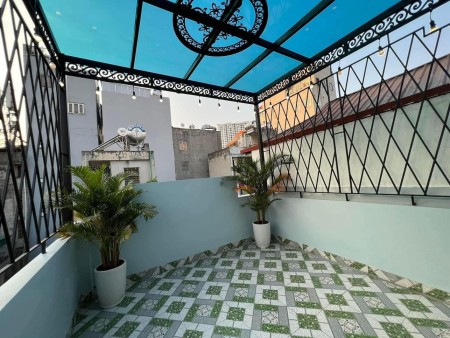 Cần bán gấp nhà Mỹ Đình CCMN 9 phòng, 50M ra ô tô, 45M X 5 tầng, giá 6,3 tỷ. 0869548057