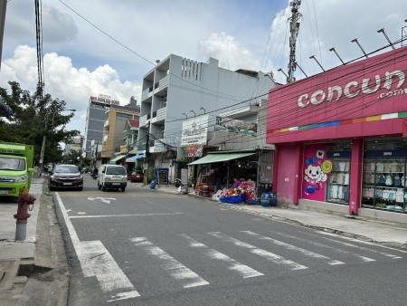 Cần bán gấp lô đất mặt tiền chợ Việt Sing, bề ngang rộng, full thổ cư