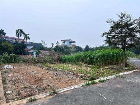 Chính chủ bán đất 300m2 gần công nghệ cao hoà lạc giá 27tr/m2.