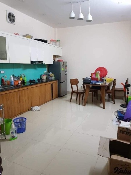 Cần bán nhà Hương Viên - Hai Bà Trưng, diện tích 27m, 2 tầng, giá 3.4 tỷ.