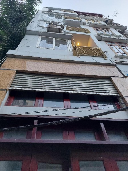 Bán nhà Miếu Đầm kinh doanh sầm uất, 35m2 6 tầng giá 5,25 tỷ có thương lượng