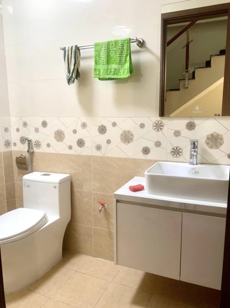 Nhà đẹp dân xây full nội thất ngã tư Sở - 20M ra đường Láng - 4 tầng - 52M - Chỉ 6.5 tỷ