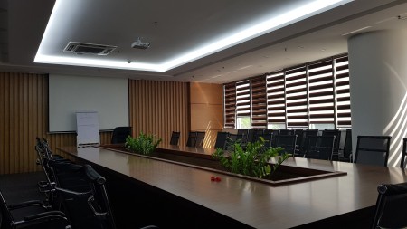 Văn phòng lô góc 3 mặt kính sẵn nội thất tại Xuân Phong Building, Trung Kính, Cầu Giấy