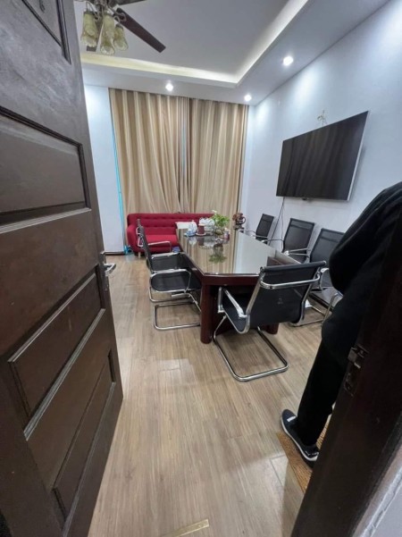 Bán nhà Đình Thôn 5 tầng thang máy ngõ rộng oto đỗ cửa giá 9.5 tỷ
