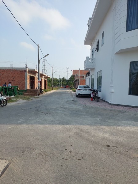 Bán 100m2 đất thổ cư khu nhà phố Châu Âu