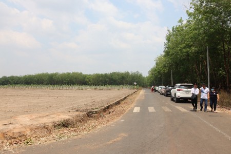 Cần bán 2.500m2 đất gần khu kinh tế Của Khẩu Hoa Lư Bình Phước