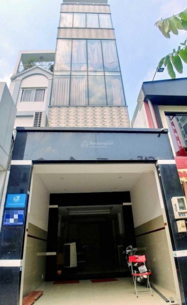 Cho thuê nhà mặt tiền đường Nguyễn Đình Chiểu, Phường Dakao, Quận 1, DTSD: 300m2. Giá: 75 triệu