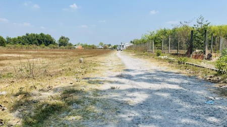 Bán đất diện tích 1452m2, 2tỷ100 ở phường Lộc Hưng, thị xã Trảng Bàng
