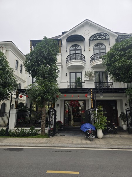 Biệt thự Ngọc Trai 34.8 tỷ view công viên full nội thất cao cấp tại Vin Gia Lâm (0985941715 Mr Hùng)