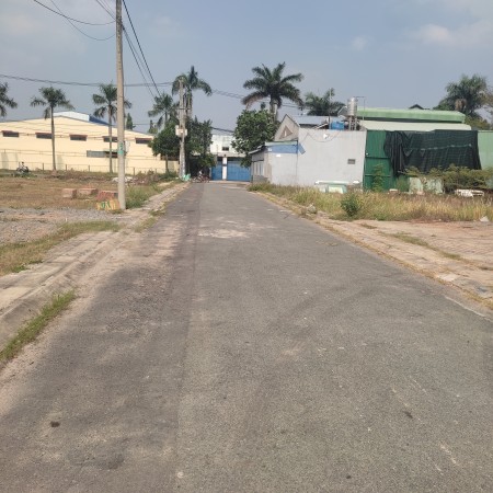 Chính chủ bán đất thổ 10*19m. Đường Đồng Bà Canh. Gần chợ Sơn Hà