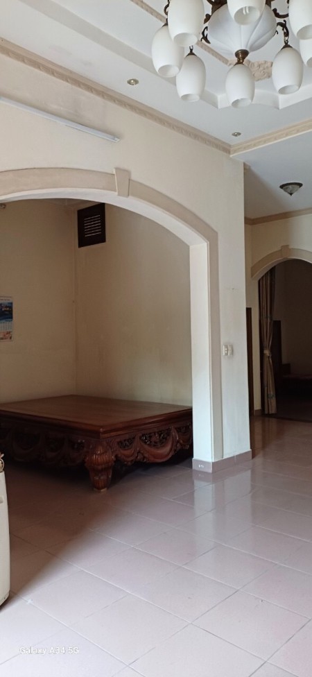 Chốt ngay biệt thự 10x27 mặt tiền đường lớn, 4pn 4wc sẵn 5 máy lạnh, giường tủ.