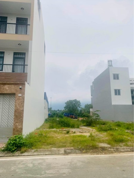 Lô đất cực đẹp 85m2 giá 1ty450 thuộc KDC Phong Phú 5, Bình Chánh, SHR. LH: 0983901445