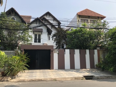 Cho thuê biệt thự sân vườn 3 Tầng 400m2 khu VIP bến du thuyền Phường Bình AN,Quận 2 giá tốt 70tr/th