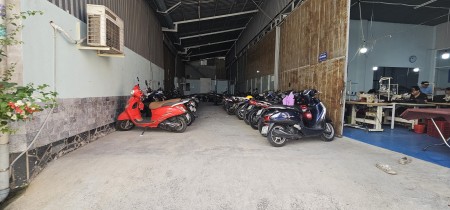 Cho thuê Kho – Xưởng 200m2 đường Đỗ Xuân Hợp, P. Phước Long B, Thủ Đức – Gần Ngã 4 Thủ Đức