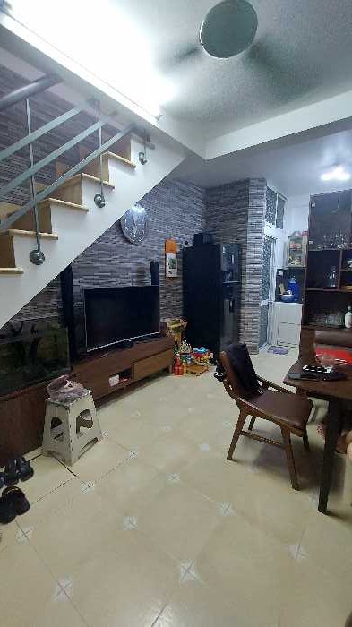 Bán nhà Bạch mai, 3Tầng, đúc BTCT kiên cố, cách 10m nhà ra mặt phố, 30m2, 3,5tỷ còn thương lượng