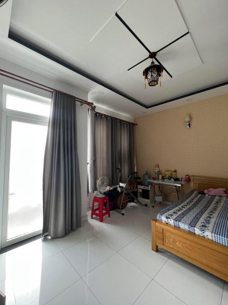 Chủ nhà BÁN GẤP, Nhà Q3, đường 2 Bà Trưng, 1trệt 2 lầu. 3PN, siêu đẹp 61m2 BÁN RẺ chỉ 4ty2
