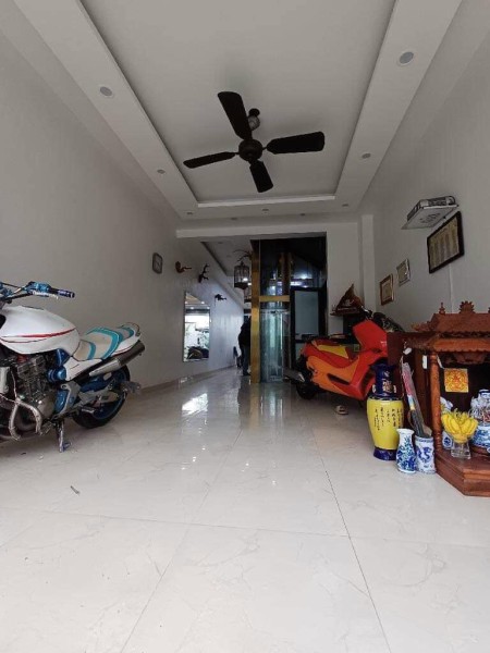 Siêu vip 8 tầng, thang máy, Giải Phóng, 3 oto tránh, kinh doanh đa nghành nghề