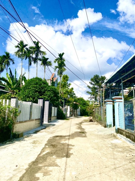 Bán gấp 595m2 đất ở đô thị hoàn toàn trung tâm thị trấn- gần Hội An. Giá chỉ 3 triêu/m2