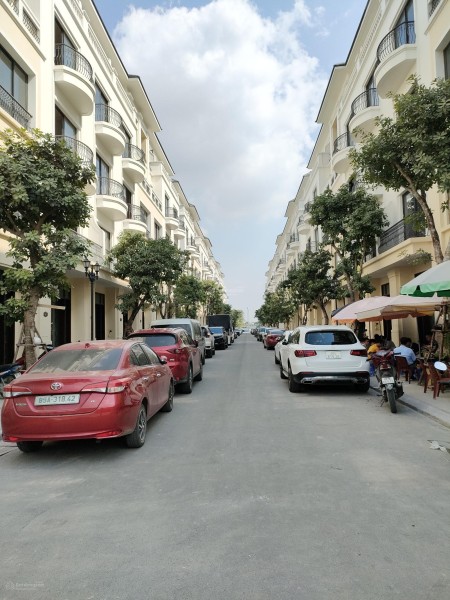Đi đến slide 2