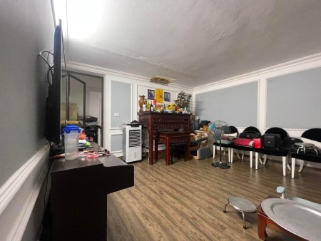 Nhà phố Linh Quang, Đống Đa, 38m2 x 5 tầng, lô góc, giá 6,5 tỷ ô tô đỗ cửa