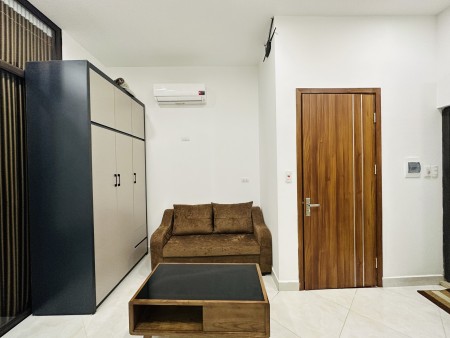 Cần bán gấp CCMN Hai Bà Trưng 90M2 MT 6M xây 7 tầng thang máy giá chỉ 14 tỷ