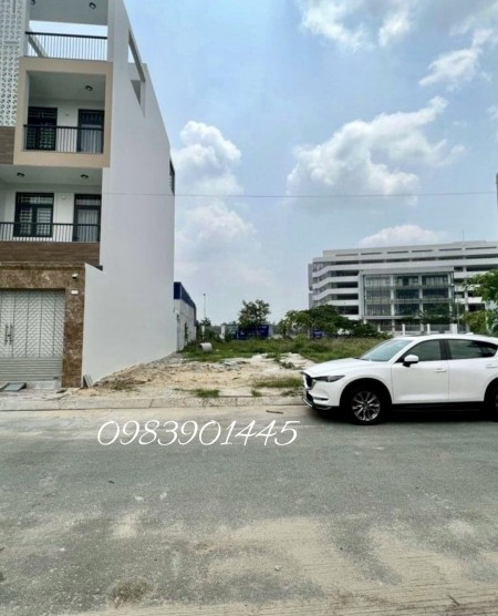 Bán nhanh lô 100m2 giá 1ty650, KDC Phong Phú 5, SHR, LH: 0983901445