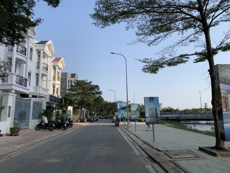 Đi đến slide 4