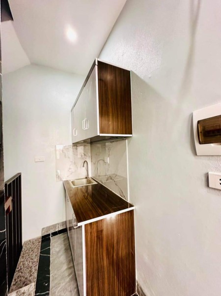 Bán nhà trung tâm Quận Bắc Từ Liêm 7 tầng mới đẹp + thang máy giá chỉ 6 tỷ đồng