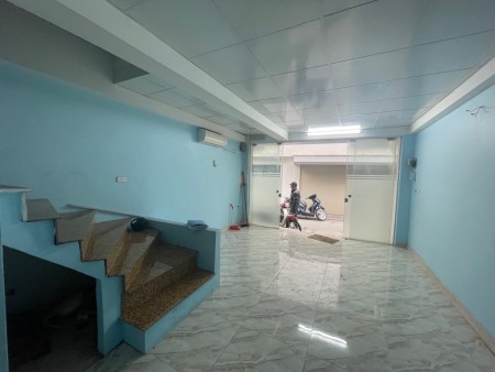 Cần bán nhà mặt phố Quang Trung, Hà Đông 45m2, 5 tầng, 18 tỷ.