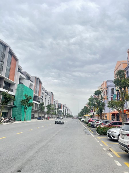 Đi đến slide 4