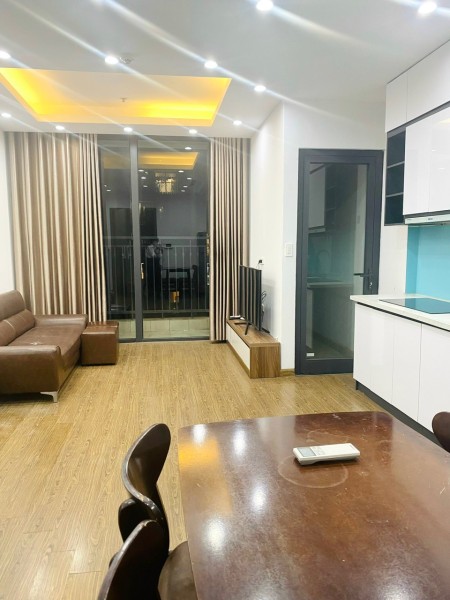 Chính chủ cần bán căn hộ 2PN, diện tích 66m3, Vinhomes Green Bay Mễ Trì, giá 4.25 tỷ