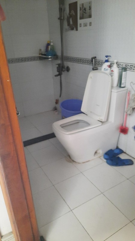 Nhà hẻm xe tải, 1 trệt 2 lầu, 4pn 3wc, sẵn nội thất