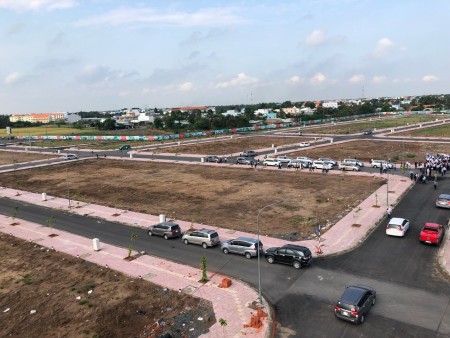 Chính chủ ngộp bán gấp nền đất ngay trung tâm Thủ Thừa .