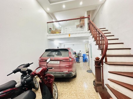 Phải thật nhanh! vip Lạc Long Quân - Gara ô tô, mặt tiền 4.5m, giá 6.8 tỷ