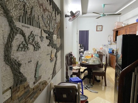 Bán nhà Phú Đô 60m2, 4 tầng, chỉ hơn 4 tỷ, nhà đẹp ở luôn, ngõ rộng, gần ô tô