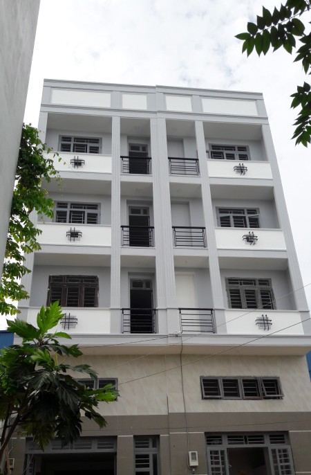 Phòng trọ dành cho gia đình giá rẻ đường Lê Trọng Tấn, Tân Phú