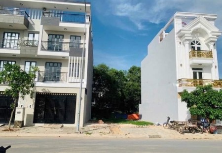 Cực đẹp lô đất 5x17= 85m2 giá chỉ 1tỷ 399 ngay bến xe quận 8 PHCM. LH:0399995298