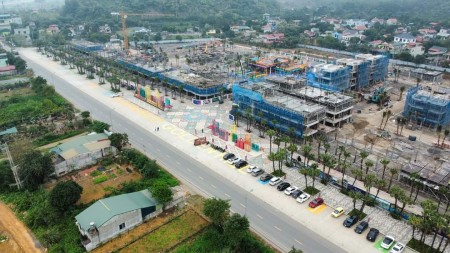 Đi đến slide 2