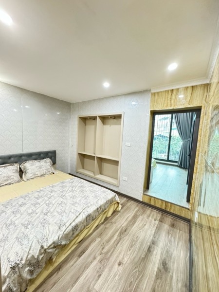 Bán nhà Tân Mai, quận Hoàng Mai, diện tich 40M2 X 4 tầng ô tô cách 10M 4 tỷ