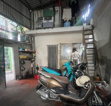 Nhà Mặt Phố Dịch Vọng, 60m2, 11.5 tỷ