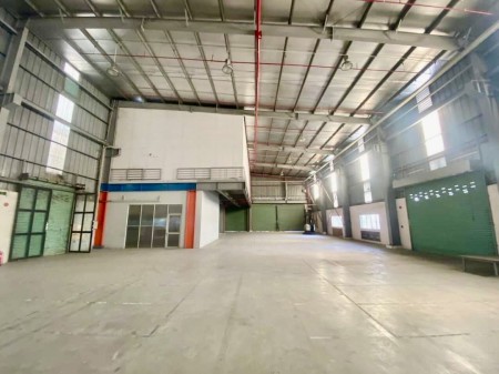 Kho ngoại quan. Cho thuê kho Quận 2. Diện tích 2300m2. Đạt chuẩn.