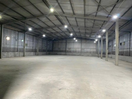 Chính chủ cho thuê 2500m2 kho xưởng trục đường 379, Hưng Yên Giá 70k/m2