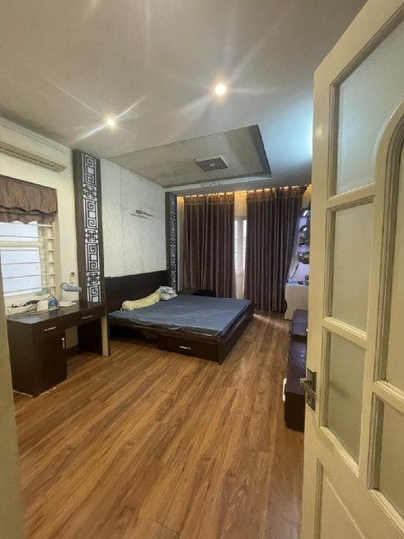 Cầu Giấy -Trương Công Giai. 58m2 - 5 tầng - Giá 7.9 tỷ. Ôtô, kinh doanh. Nhanh chân mới kịp
