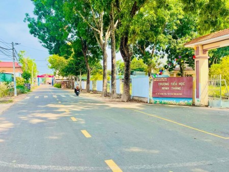 Đấ bán TTHC Chơn Thành sổ sẵn diện tích 200M2