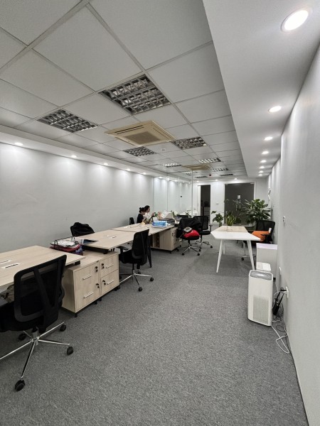 Chính chủ cho thuê văn phòng chuyên nghiệp DT80m giá rẻ tại 130 Quán Thánh, Ba Đình 0866683628