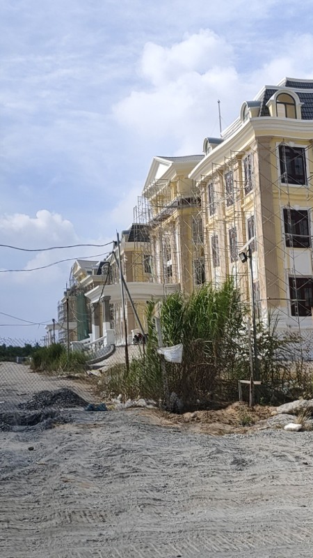 Đất 100m2 gần trung tâm hành chính sổ hồng riêng