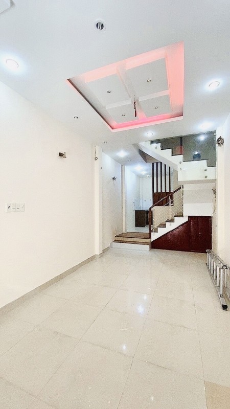 Bán nhà Hẻm xe hơi đường Lê Liễu, Tân Phú, 3 tầng có sân thượng