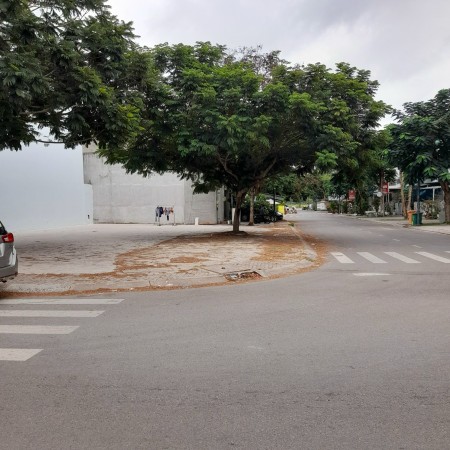 Cần bán lô đất 2 mặt tiền giá 2ty1 khu dân cư Phong Phú 5 Bình Chánh