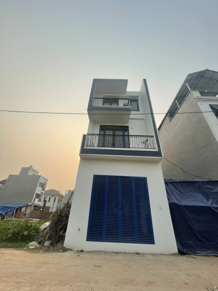 Bán nhà 3 tầng 50M2 Đại Thành Quốc Oai